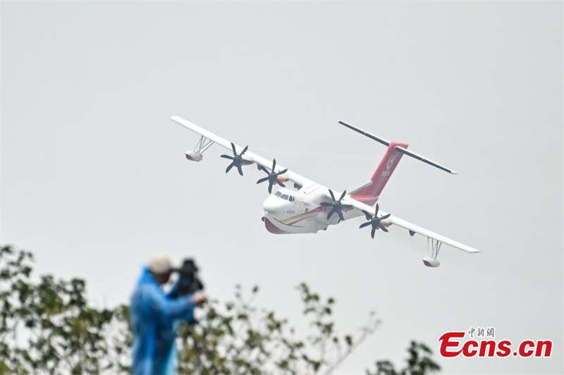 C919, newly-coated AG600M make debut at Airshow China 2022