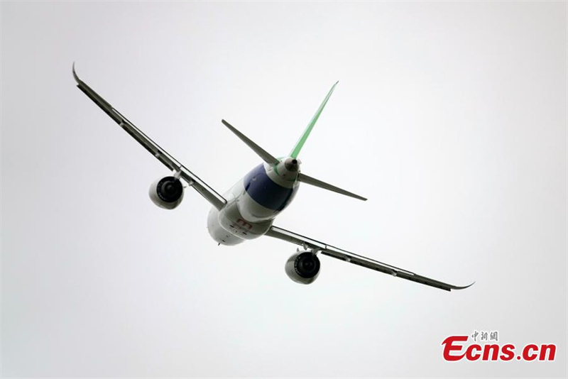 C919, newly-coated AG600M make debut at Airshow China 2022