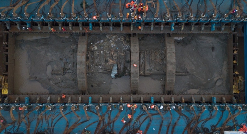 ?να ναυ?γιο τη? δυναστε?α? Τσινγκ ανασ?ρθηκε στη Σαγκ?η