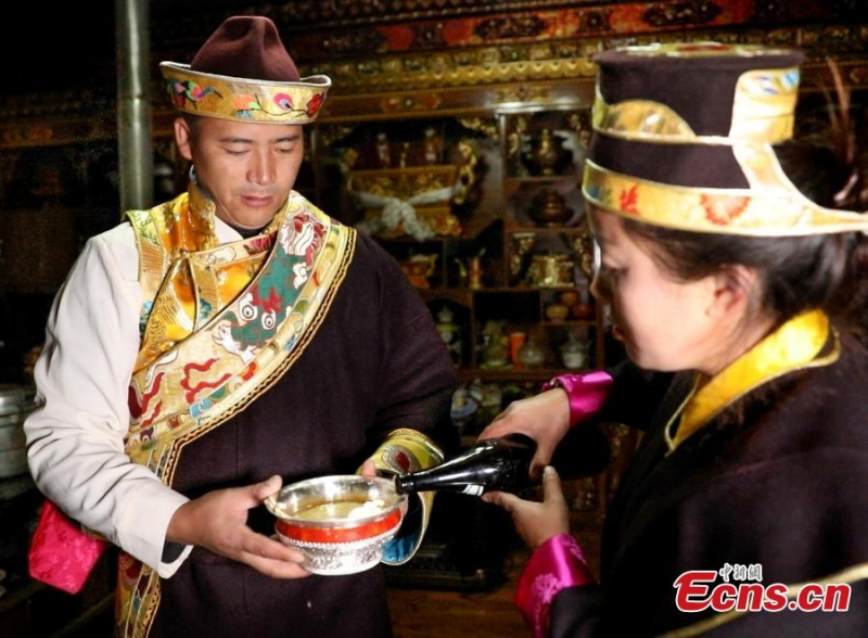 Οι Θιβετιανο? γιορτ?ζουν το N?ο ?το? Γκονγκμπ?