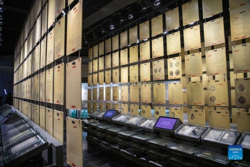 Ν?α στοιχε?α ιαπωνικ?? μον?δα? βιολογικο? πολ?μου σε ?κθεση