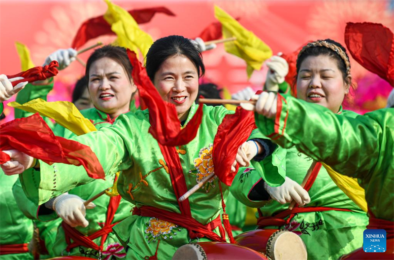 Οι Κιν?ζοι γιορτ?ζουν το Φεστιβ?λ των Φαναρι?ν