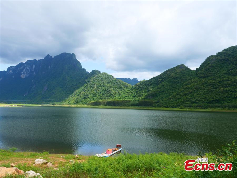 Μια ματι? σε ?να κρυφ? σπ?λαιο στο Χα?ν?ν