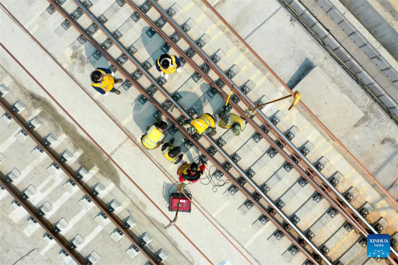 Σιδηρ?δρομο? υψηλ?? ταχ?τητα? Γκου??γιανγκ-Ν?νινγκ υπ? κατασκευ?