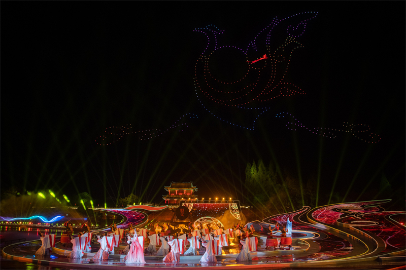 Το πρ?το φεστιβ?λ πολιτισμο? Τσου στην Κεντρικ? Κ?να