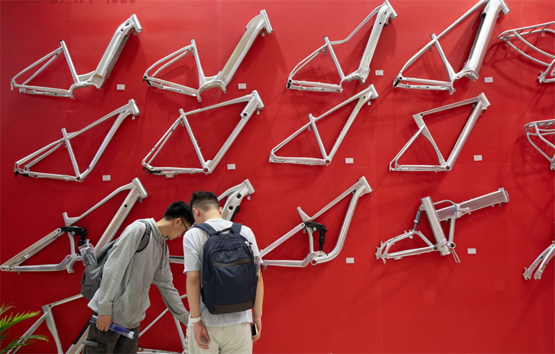 Εγκαινι?στηκε η 31η Διεθν?? ?κθεση Ποδηλ?του τη? Κ?να?