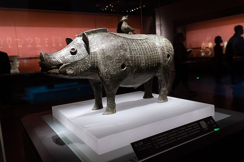 Κινεζικ? πολιτιστικ? κειμ?λια με θ?μα τα ζ?α