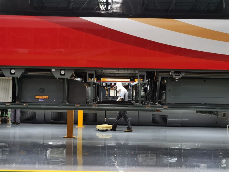 Το λ?κνο των τρ?νων υψηλ?? ταχ?τητα? ενισχ?ει τον εκσυγχρονισμ? τη? Κ?να?