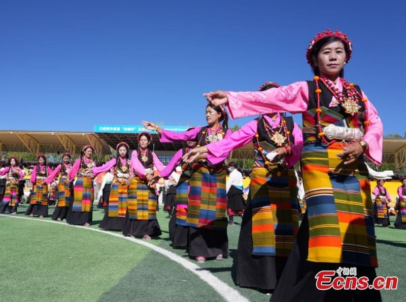 Παγκ?σμιο ρεκ?ρ παραδοσιακο? χορο? στο Θιβ?τ τη? Δ. Κ?να?