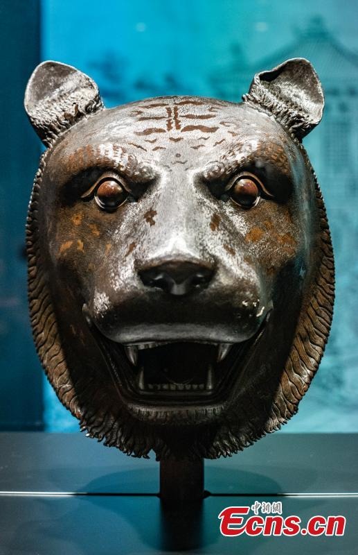 Τ?σσερι??πρωτ?τυπε??κεφαλ???του ζωδιακο? κ?κλου απ? τον κ?πο Γιου?νμινγκ εκτ?θενται στο Χονγκ Κονγκ