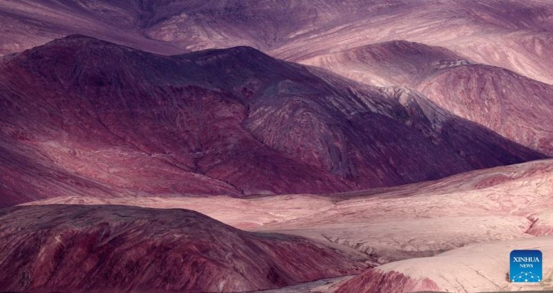 Τοπ?ο του εθνικο? φυσικο? καταφυγ?ου των βουν?ν Aλτο?ν στην επαρχ?α Σιντζι?νγκ τη? βορειοδυτικ?? Κ?να?