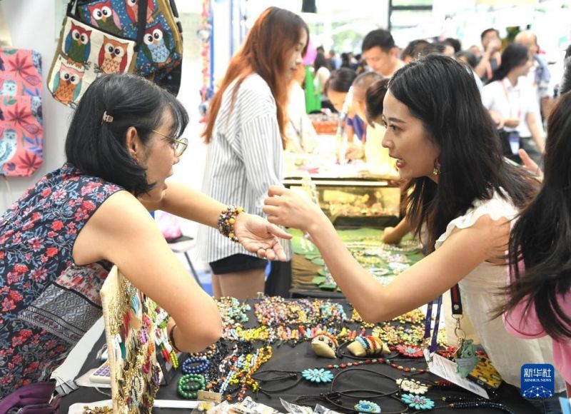 Τα εξειδικευμ?να προ??ντα τη? ΕΧΝΑ?γ?νονται αν?ρπαστα στην ?κθεση Κ?να?- ΕΧΝΑ