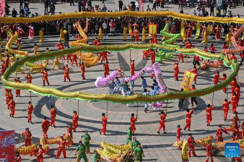 H Ημ?ρα Λονγκτα?τ?ου γιορτ?ζεται με μεγ?λη παρ?λαση στην π?λη Φενγκχου? τη? ανατολικ?? Κ?να?