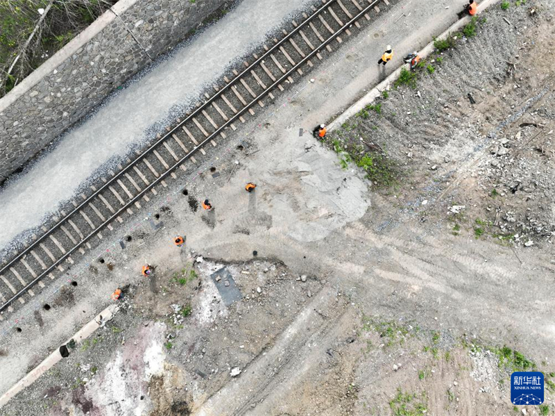 Eμπορευματικ? τρ?να μεταξ? Κ?να?-Ευρ?πη?: Ξεκ?νησε το ?ργο ανακα?νιση? του Σιδηροδρ?μου Μπινσου??