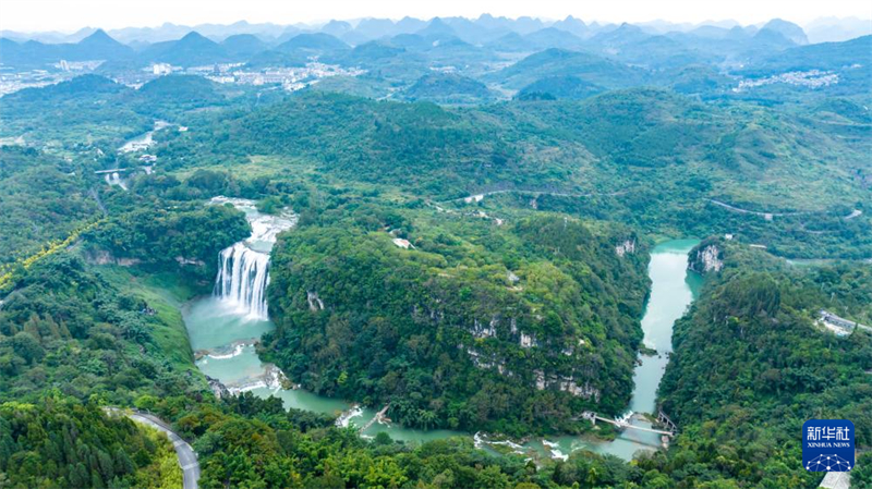 Πετ?ξτε π?νω απ? τα μεγ?λα ποτ?μια και τα βουν?