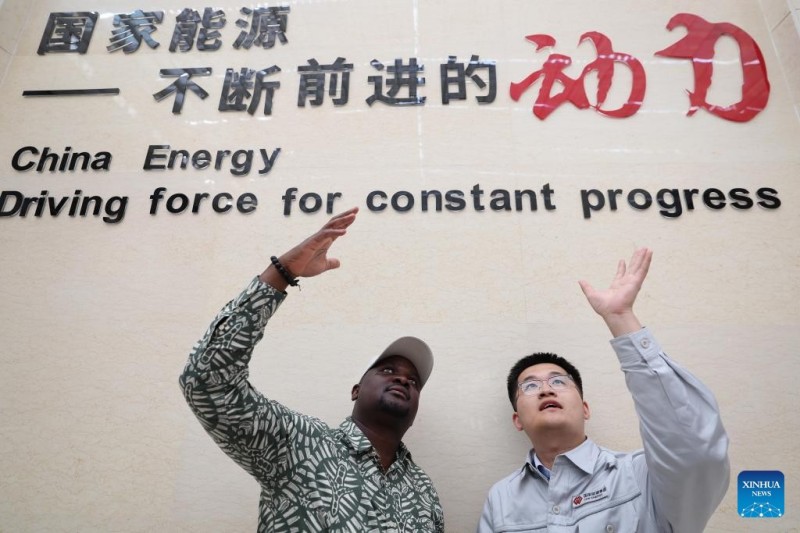 [Φωτορεπορτ?ζ] - 6η Παγκ?σμια Σ?νοδο? Κορυφ?? για τα Μ?σα Ενημ?ρωση? στη Σιντζι?νγκ