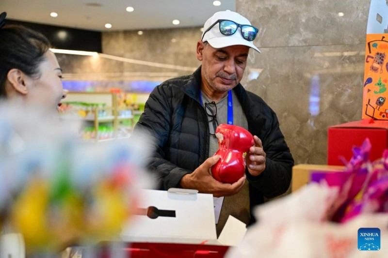 [Φωτορεπορτ?ζ] - 6η Παγκ?σμια Σ?νοδο? Κορυφ?? για τα Μ?σα Ενημ?ρωση? στη Σιντζι?νγκ