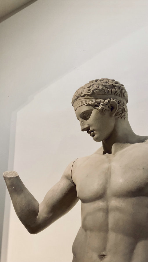 ?κθεση Eλληνικ?ν αρχαιοτ?των στο Εθνικ? Μουσε?ο τη? Κ?να?