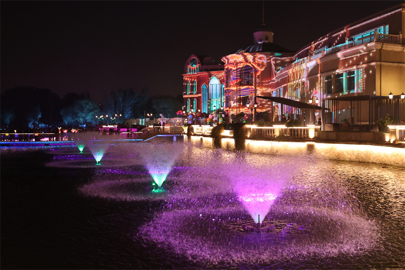 2024 Διεθν?? Φεστιβ?λ Φωτισμο? στην περιοχ? Τσαογι?νγκ του Πεκ?νου