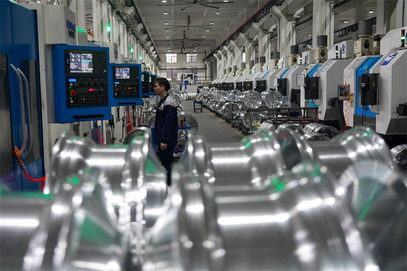 Η ιδιωτικ? οικονομ?α στην π?λη Τα?τζ?ου βελτι?νεται και αναβαθμ?ζεται