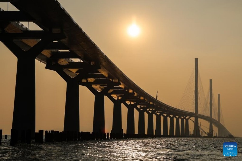 Ν?α δια θαλ?σση? σ?νδεση μεταξ? π?λεων επαρχ?α Γκου?νγκντογκ