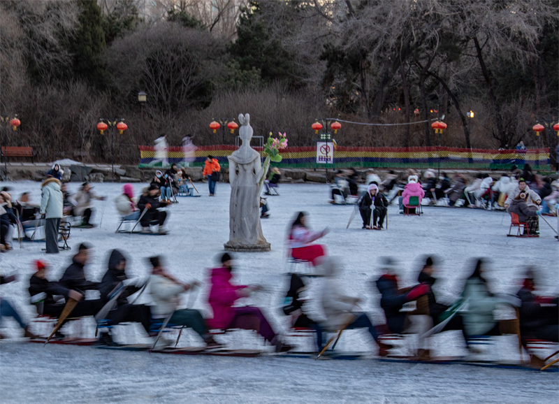 Στην π?λη Σενγι?νγκ το καρναβ?λι π?γου και χιονιο? ε?ναι πολ? δημοφιλ??