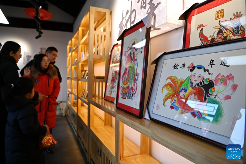 Πλ?θο? τουριστ?ν στην αρχα?α π?λη τη? Τιαντζ?ν εν μ?σω των εορτασμ?ν του Κινεζικο? Ν?ου ?του?