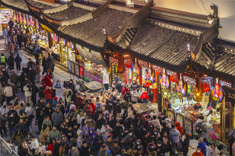 Η ?κθεση φαναρι?ν Γιουγιου?ν λ?μπει ?ντονα στην Σαγκ?η