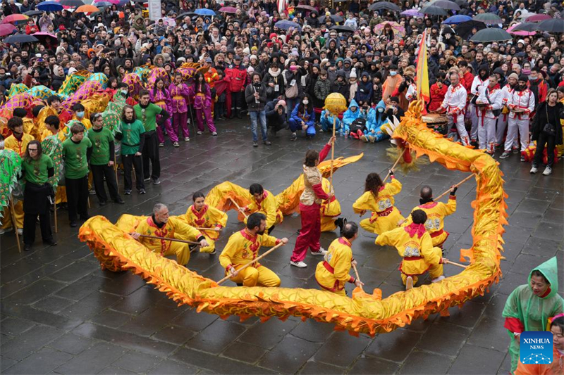 Παρ?λαση για τον εορτασμ? τη? Κινεζικ?? Πρωτοχρονι?? στην Ιταλ?α