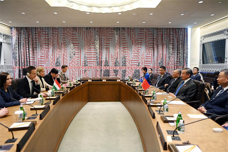 (Φωτογραφ?α / Xinhua)