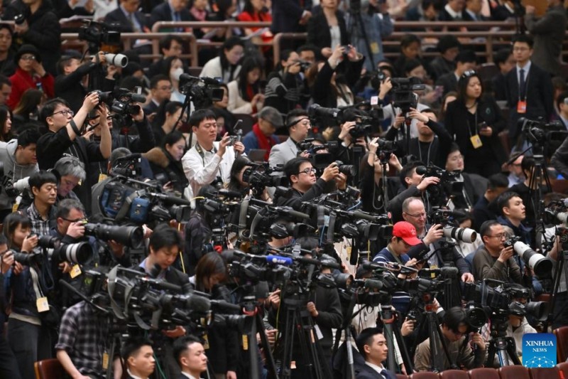 Το εθνικ? νομοθετικ? Σ?μα τη? Κ?να? ανο?γει τι? ετ?σιε? εργασ?ε? τη?