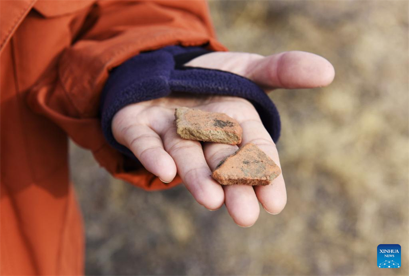 Αρχαιολ?γοι διεξ?γουν ?ρευνα για τον πολιτισμ? Hongshan στη Λιαον?νγκ, ΒΑ Κ?να