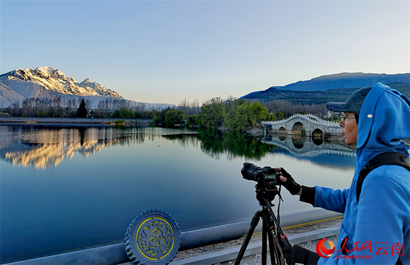 Το Μεγαλοπρεπ?? Βουν? Jade Dragon Snow Mountain