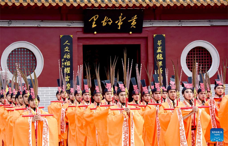 Μεγ?λη τελετ? προ? τιμ?ν του θρυλικο? προγ?νου Χου?νγκντι στην επαρχ?α Χεν?ν τη? Κ?να?