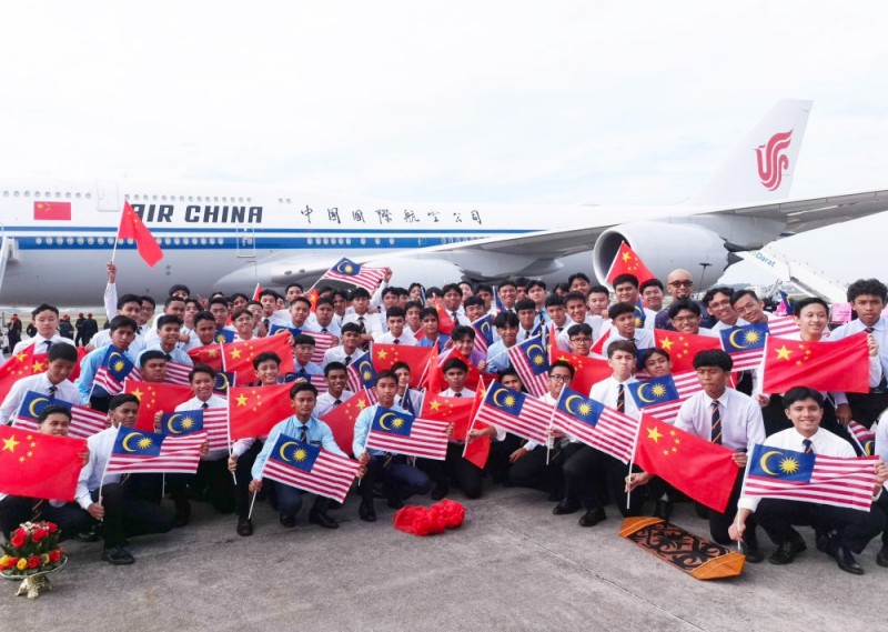 Ο Πρ?εδρο? Σι Τζινπ?νγκ ολοκλ?ρωσε την επ?σημη επ?σκεψη στη Μαλαισ?α