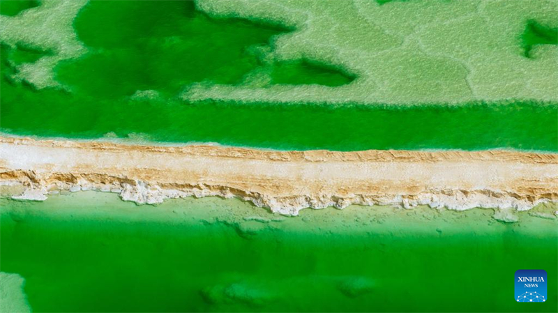 Εντυπωσιακ?? ενα?ριε? λ?ψει? απ? την Λ?μνη Τζ?ιντ στη Βορειοδυτικ? Κ?να