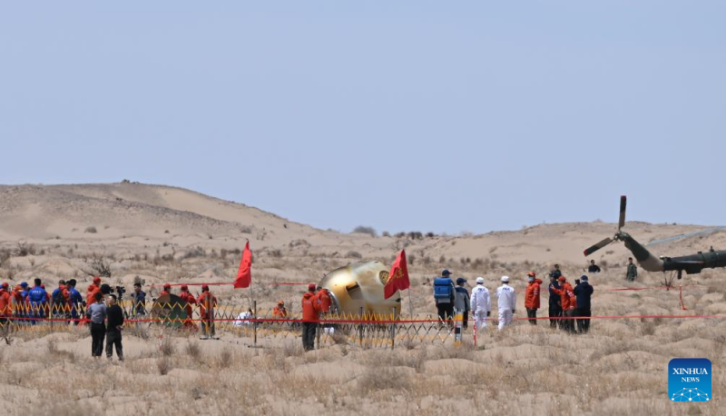 Η επιστροφ? τη? κ?ψουλα? του επανδρωμ?νου διαστημοπλο?ου Shenzhou-19, με του? αστρονα?τε? Τσ?ι Σουζ?, Σονγκ Λινγκντ?νγκ και Γου?νγκ Χ?οζε, πραγματοποι?θηκε με επιτυχ?α στον τ?πο προσγε?ωση? Ντονγκφ?νγκ, στην Αυτ?νομη Περιοχ? Εσωτερικ?? Μογγολ?α? τη? β?ρεια? Κ?να?, στι? 30 Απριλ?ου 2025