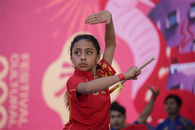 Η εμβ?θυνση των σχ?σεων Κ?να?-Λατινικ?? Αμερικ?? ?πω? αντανακλ?ται στην καθημεριν? ζω?