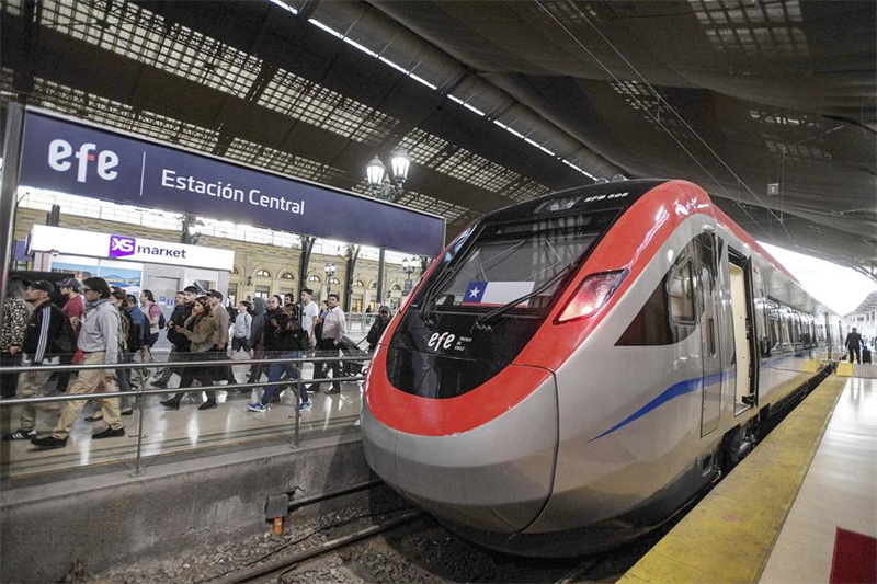 Η εμβ?θυνση των σχ?σεων Κ?να?-Λατινικ?? Αμερικ?? ?πω? αντανακλ?ται στην καθημεριν? ζω?