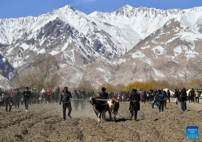 Αξιοπο?ηση ?υλη? πολιτιστικ?? κληρονομι?? για προ?θηση τουρισμο? στο Ταξκοργκ?ν Τατζ?κ του Σιντζι?νγκ