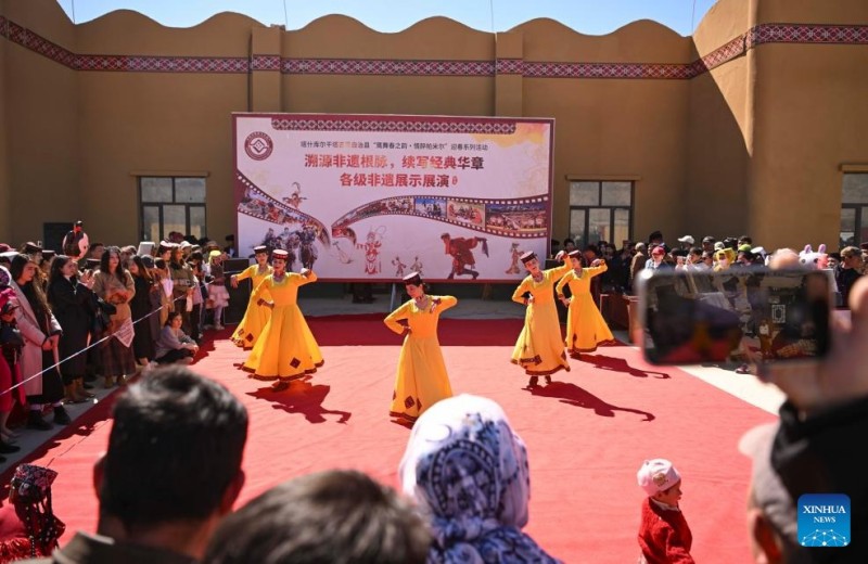 Αξιοπο?ηση ?υλη? πολιτιστικ?? κληρονομι?? για προ?θηση τουρισμο? στο Ταξκοργκ?ν Τατζ?κ του Σιντζι?νγκ