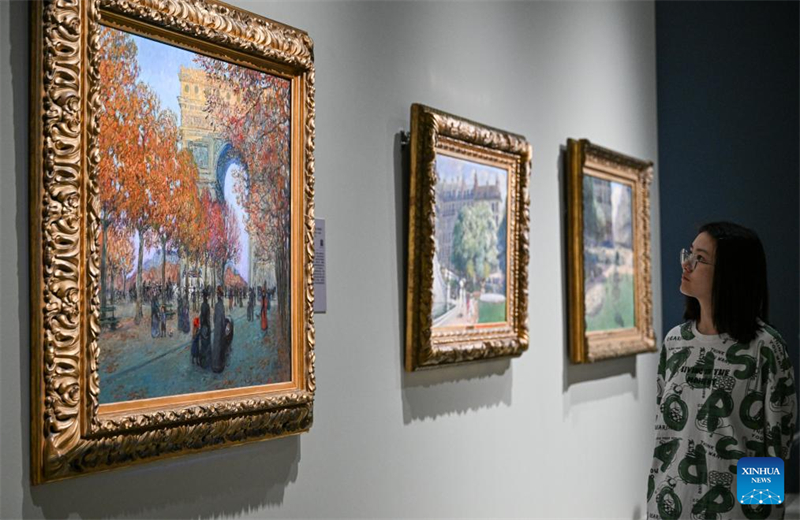 Ελαιογραφ?ε? απ? τη Γαλλ?α εκτ?θενται στην Γουχ?ν τη? Κ?να?