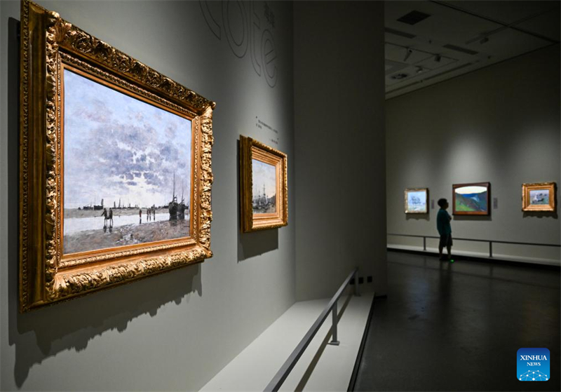 Ελαιογραφ?ε? απ? τη Γαλλ?α εκτ?θενται στην Γουχ?ν τη? Κ?να?