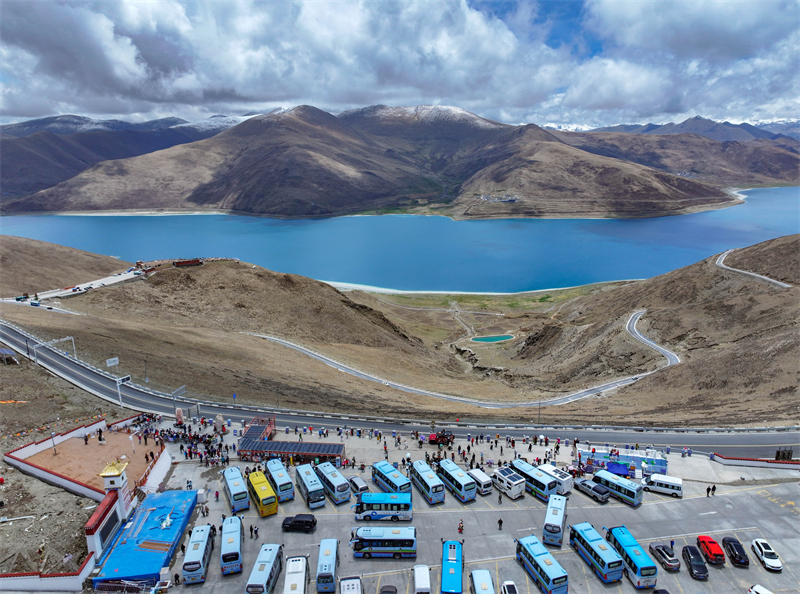 Θιβ?τ: Η γραφικ? λ?μνη Γιαμντρ?κ