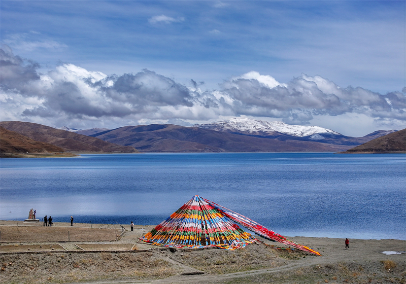Θιβ?τ: Η γραφικ? λ?μνη Γιαμντρ?κ