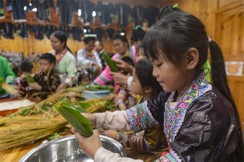 Επαρχ?α Γκουε?τζ?ου: Καλωσορ?ζοντα? με χαρ? την ?Ημ?ρα του Παιδιο??