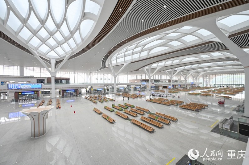 Ο μεγαλ?τερο? σιδηροδρομικ?? κ?μβο? υψηλ?? ταχ?τητα? στη Δυτικ? Κ?να ε?ναι ?τοιμο? να τεθε? σε λειτουργ?α