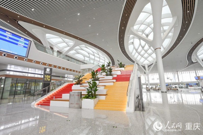 Ο μεγαλ?τερο? σιδηροδρομικ?? κ?μβο? υψηλ?? ταχ?τητα? στη Δυτικ? Κ?να ε?ναι ?τοιμο? να τεθε? σε λειτουργ?α