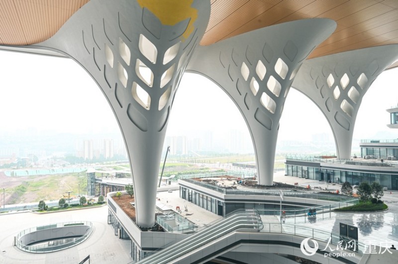 Ο μεγαλ?τερο? σιδηροδρομικ?? κ?μβο? υψηλ?? ταχ?τητα? στη Δυτικ? Κ?να ε?ναι ?τοιμο? να τεθε? σε λειτουργ?α