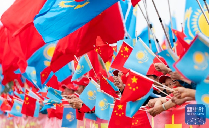 Ο Σι Τζινπ?νγκ φτ?νει στο Καζακστ?ν για τη 2η Σ?νοδο Κορυφ?? Κ?να?-Κεντρικ?? Ασ?α?